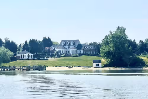 Exquisite Waterfront Sunsets, Private Pool, Perfect Getaway!