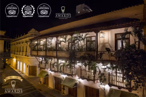 LEONES DE ALBA 10BDRS 13BATHRS 2POOLS FULL STAFF INCLUDED & BEST LOCATION