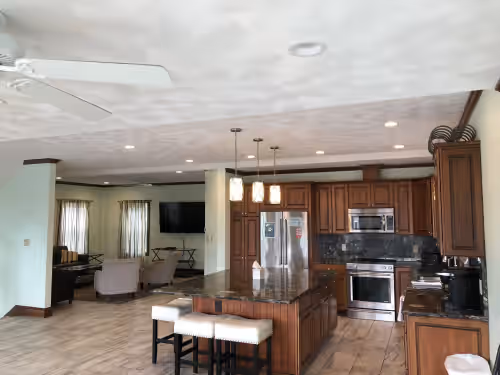 OCEAN VIEW CRASHING WAVES STUNNING SECOND FLOOR KITCHEN/LIVING ROOM 8 BED 4 BATH, photo 4