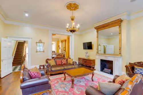 Stunning Victorian Mansion, Baltimore near Inner Harbor with 10 BR and 4 carpark, photo 4