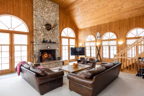 Luxury Two-Home Vermont Retreat Near Ski Resorts, photo 3