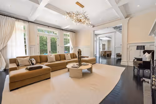 Tranquil retreat in the heart of Sag Harbor, 6 bedroom 11,000 sq ft home, photo 3