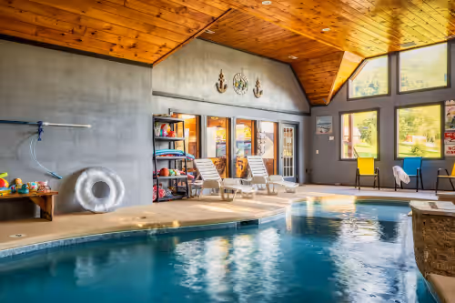 Spacious Mountain Hideaway: Private Arcade, Theater, Pool & Fire Pit, photo 3