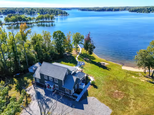 Wine Down: Your Southern-Style Waterfront Getaway on Lake Anna's Private Side