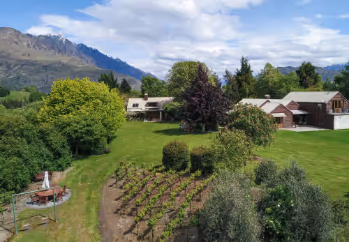 Manata Lodge