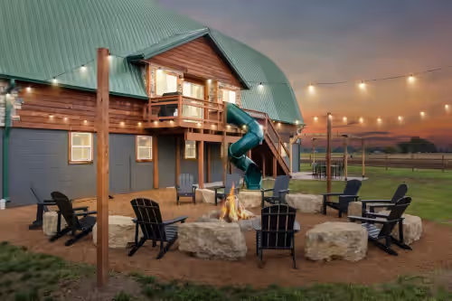 Barnhouse! Mini Golf, Slide, Theater, Arcade/Games, Pool/Hot Tub/Sauna, Home Gym