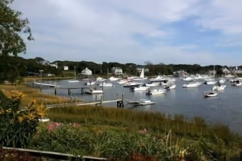 Overlooking Wychmere Harbor, 400 steps to beach, town & Nantucket ferry, photo 2