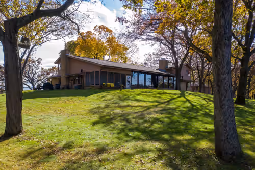 Family Retreat, private, large, great for multi-family, company retreat, wedding