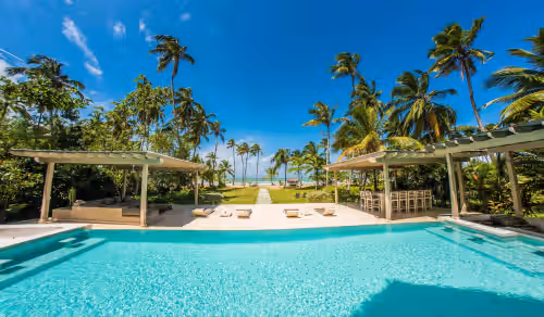 Spectacular BEACHFRONT luxury Villa with private pool, Jacuzzi chef, full staff, photo 4