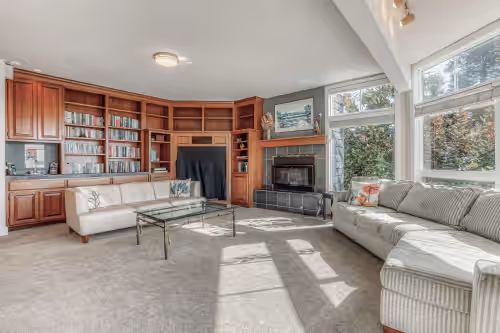 Puget Sound-view group getaway with water views, games & entertainment, photo 2