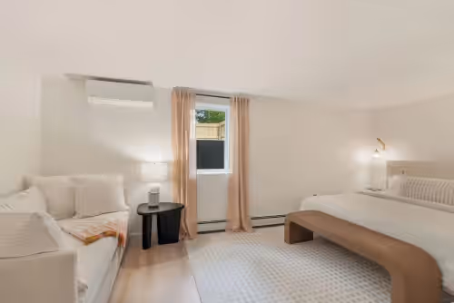 Brand New, Designer's Own Amagansett 5-Bedroom with Heated Pool & Hot Tub, photo 3