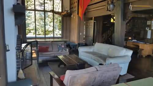 European Alpine Lodge with Stunning Mountain Views- Room for the entire Family, photo 3