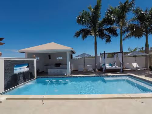 The White House TCI and Kenard Cruises Luxury Yacht charter vacation Package, photo 4