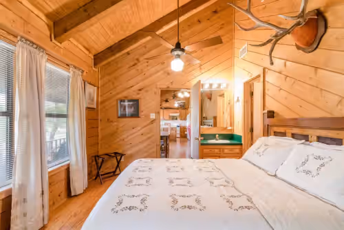 Room at Lightning Bug Springs Retreat