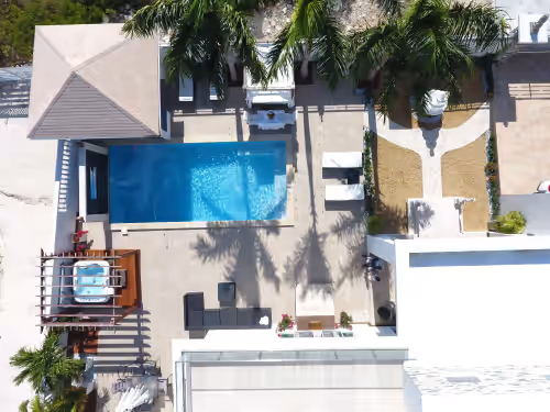 The White House TCI and Kenard Cruises Luxury Yacht charter vacation Package, photo 3