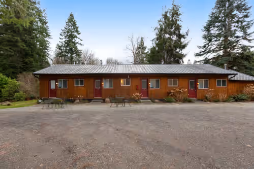 Complete multi-room inn for large group destination near Olympic National Park, photo 3