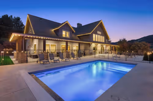 Pickleball and Private Swimming Pool - Heated Year-Round!