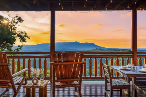Luxe Retreat @ FireFly Vista~Epic Views~Pvt Pool~Firepit~Sleeps 24, photo 4
