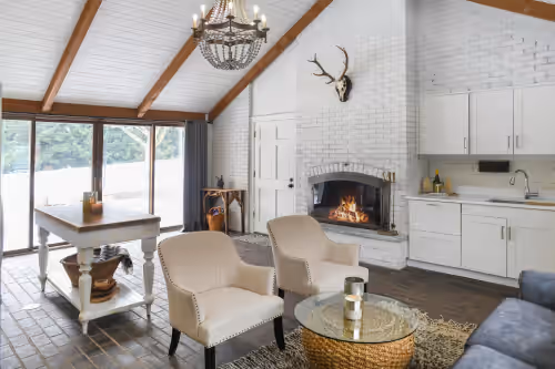 Forest and Farm, Modern and Spacious Farmhouse, photo 4