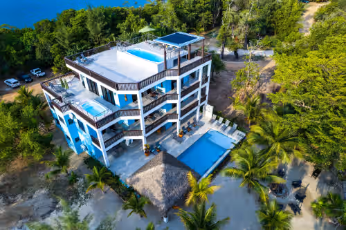 Shedrock Shangrila, Beach Front Whole House, photo 3