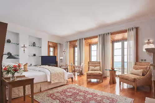 Room at Large ultra luxury property with stunning views! Reviews, Deals & Photos 2026
