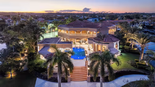 Bellagio Gold Coast / Luxury Mansion Waterfront, photo 2