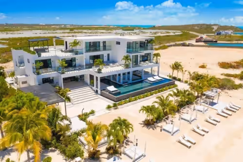 Villa PM TCI, a 30,000sq/ft Mansion, Fully Staffed, includes Chef, Sleeps 18+ppl