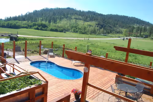 Little piece of paradise, Mickelson Trail Lodge, photo 2