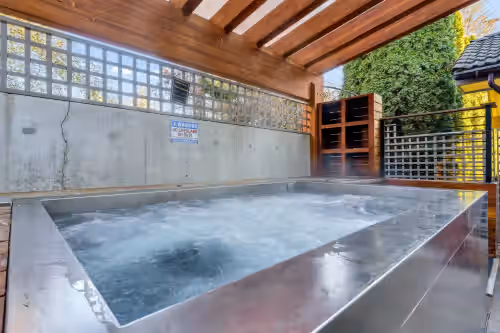 Unique home with private pool in downtown Sandpoint, perfect for Summer fun, photo 5