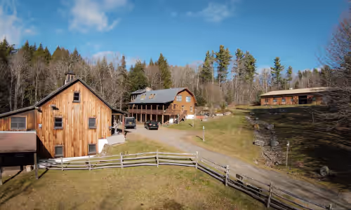 Sleeps 30!! 2 Cabins, 10 Bedrooms, 3 Kitchens, Hot Tub, Fireplaces, Game Rooms