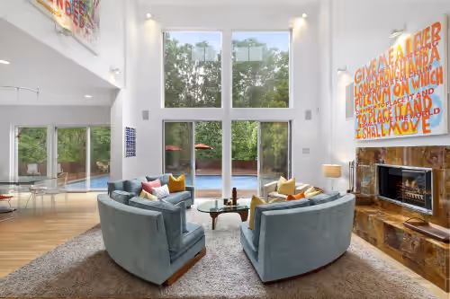5+ Bedrooms , 4.5 Bathrooms Pet's OK, Water Mill