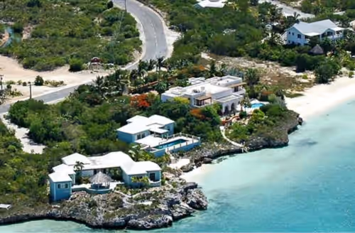 Beautiful Beachfront Amazing Sunsets 2 Private Pools!! Pickleball Court, B-Ball