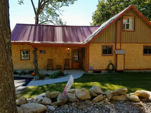 7 Min to StoryLand,Great for families, PacMan Arcade game, Firepit, Dog friendly, photo 2
