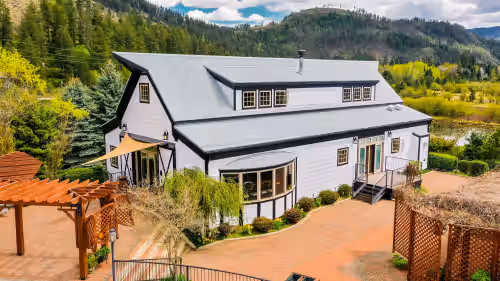 THE TURTLE HOUSE-WEDDING VENUE/REUNION LODGE, photo 2