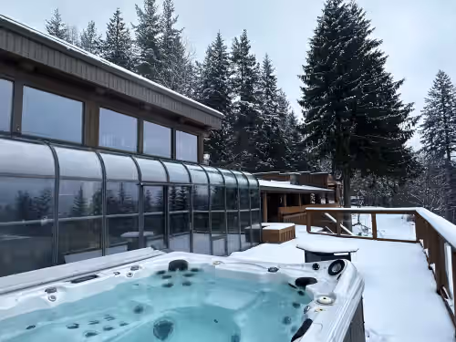 Outdoor spa tub at New Denver Lodge! Your Private Retreat with Superb views in the West Kootenays