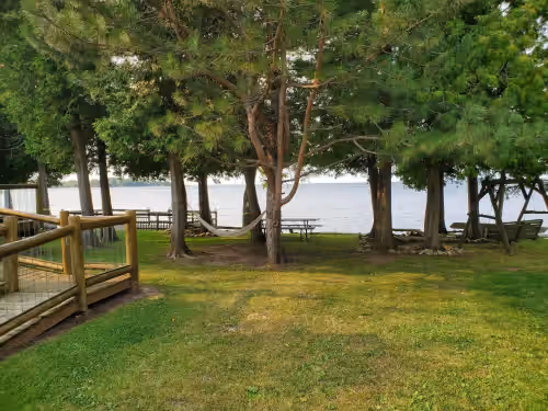 Door County Waterfront Sleeps 23, photo 3