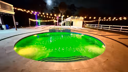 Modern home with Swimming pool and 5 acre lot ๐ด๐ด๐โโ๏ธ โค๏ธโค๏ธ