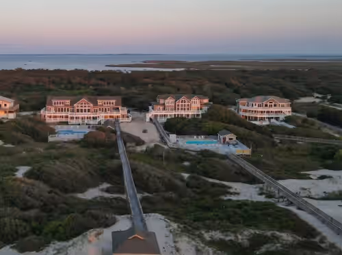 The Three Authors –A Oceanfront Retreat for Weddings & Reunions, photo 4