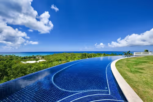 Luxurious 7 bedroom villa with staff, gym, private pool and beach, photo 3