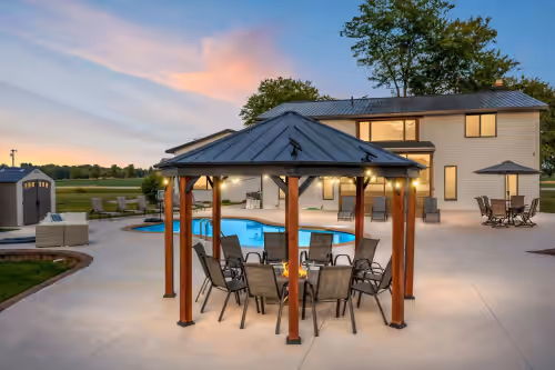 Gazebo at Sleeps 30