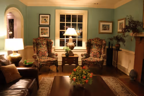 Amazing Colonial Home a Heart Beat from Colonial Williamsburg & William & Mary, photo 4