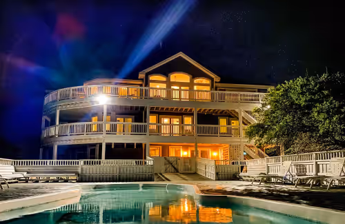 28BR Oceanfront Mega Estate |Sleeps 62, photo 2