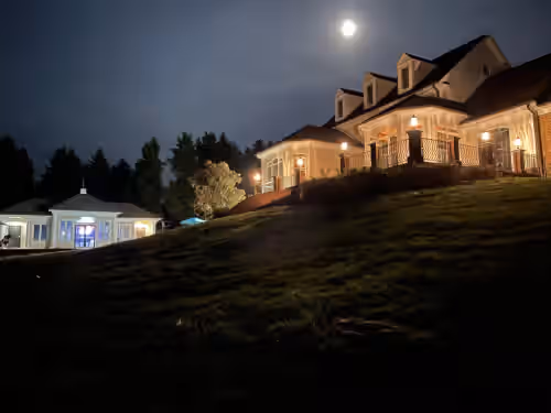 Exquisite Waterfront Sunsets, Private Pool, Perfect Getaway, photo 2