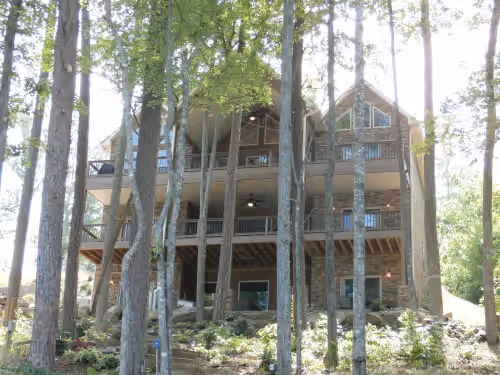 Ideal location, Lakefront, Hot Tub, 2 Story Dock, 2 kitchens, 2 Ice Maker, photo 2