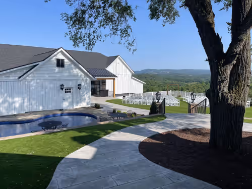 7 Bedrooms, 2 Houses all for 1 Price, 5 BR Large House & 2 BR Carriage House, photo 2