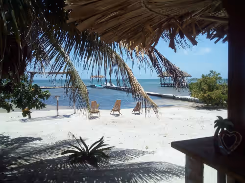 Secluded Beachfront Home / Pool, Dock, Rooftop Views, photo 2