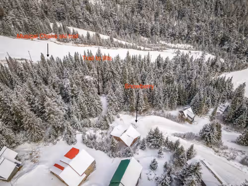 9 Bedrooms 8 Bathrooms with fabulous decks and lake views and a hot tub, photo 4
