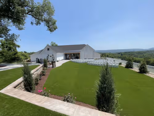 7 Bedrooms, 2 Houses all for 1 Price, 5 BR Large House & 2 BR Carriage House, photo 3