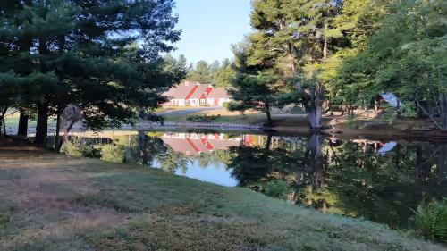 Impressive Unique Waterfront Pool Resort Country Estate, photo 2