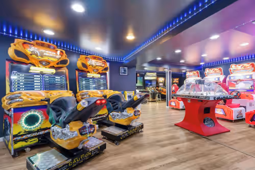 Rockford Retro Revival • Indoor Pool + Arcade Fun, photo 3